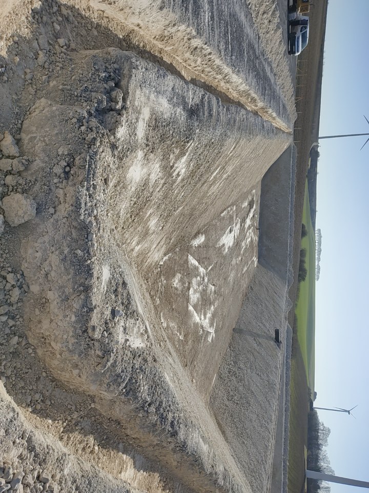 BASSIN DE RECUPERATION D'EAU DE PLATE FORME  DPT 02